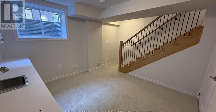5882 Saigon Street, Mississauga, ON, L5V 0E9 - 46
