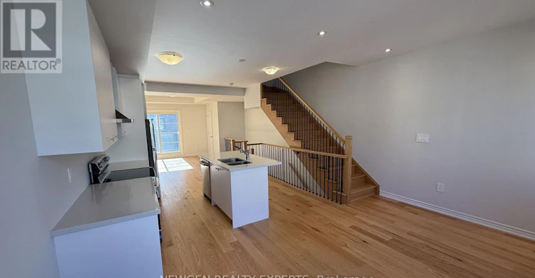 5882 Saigon Street, Mississauga, ON, L5V 0E9 - 8