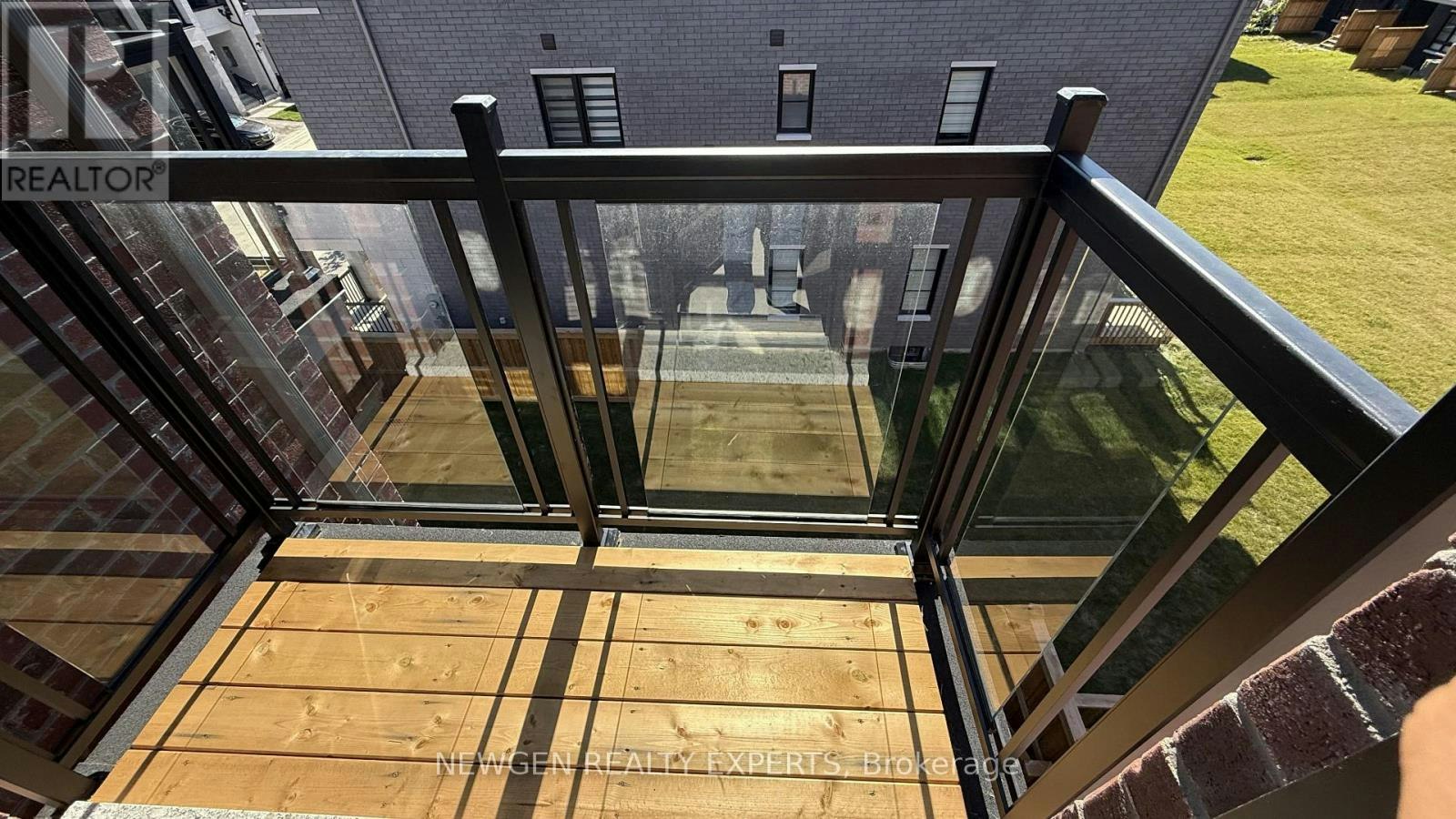 5882 Saigon Street, Mississauga, ON, L5V 0E9 - 18