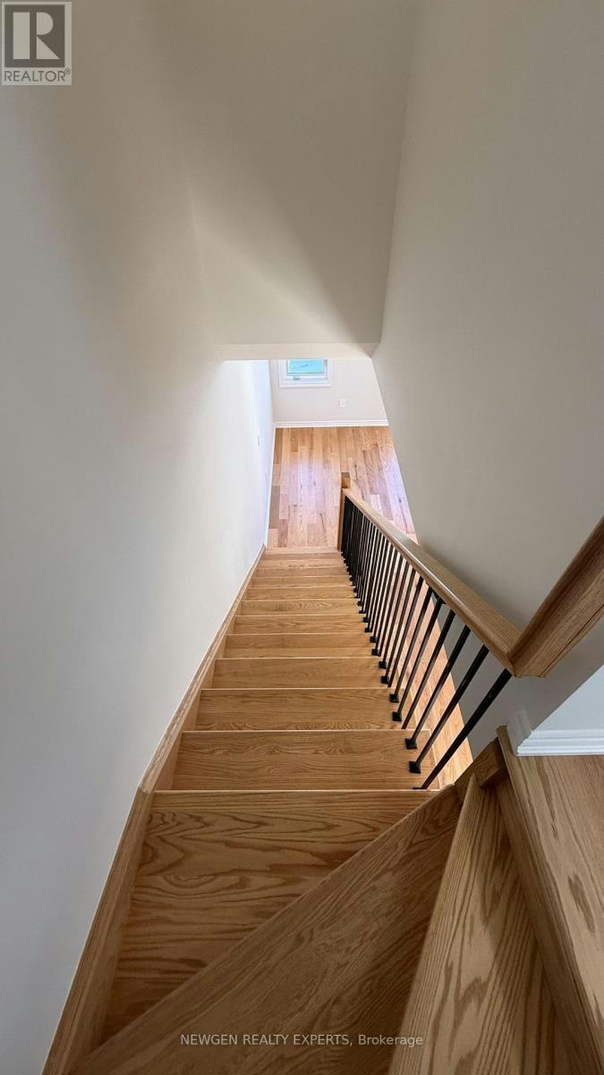 5882 Saigon Street, Mississauga, ON, L5V 0E9 - 34