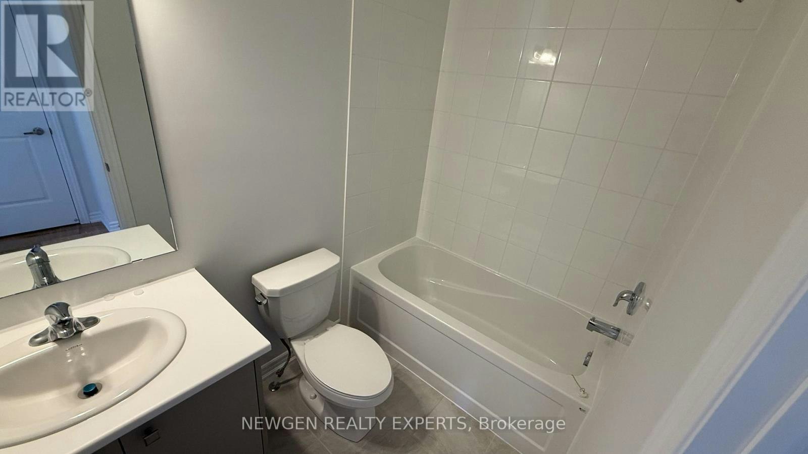 5882 Saigon Street, Mississauga, ON, L5V 0E9 - 28