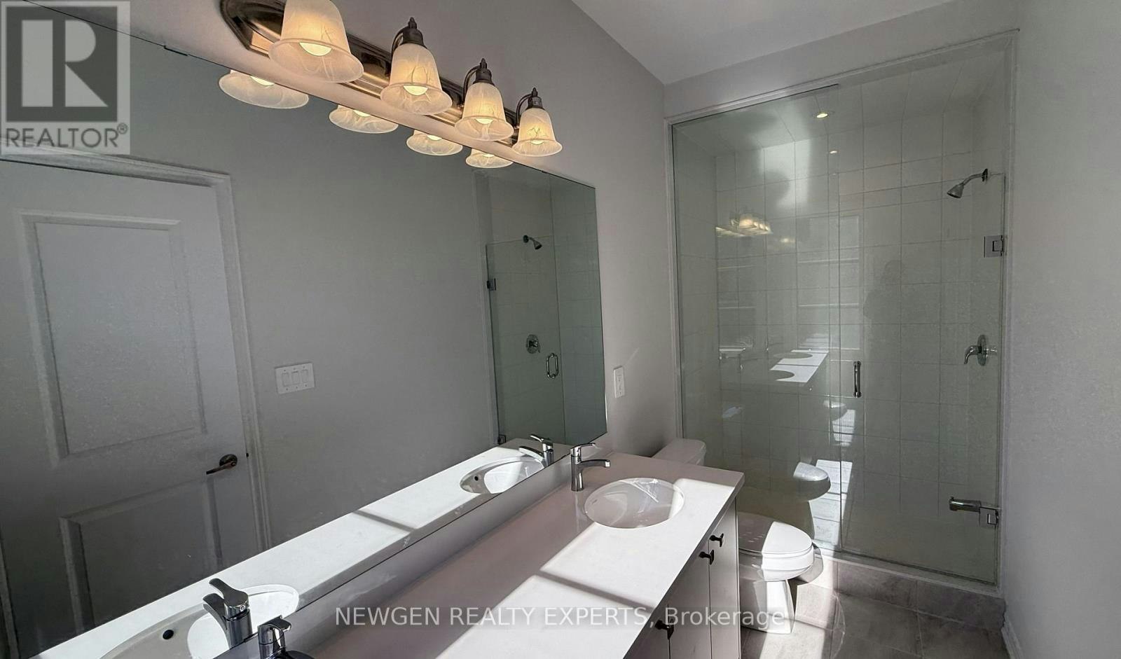 5882 Saigon Street, Mississauga, ON, L5V 0E9 - 26