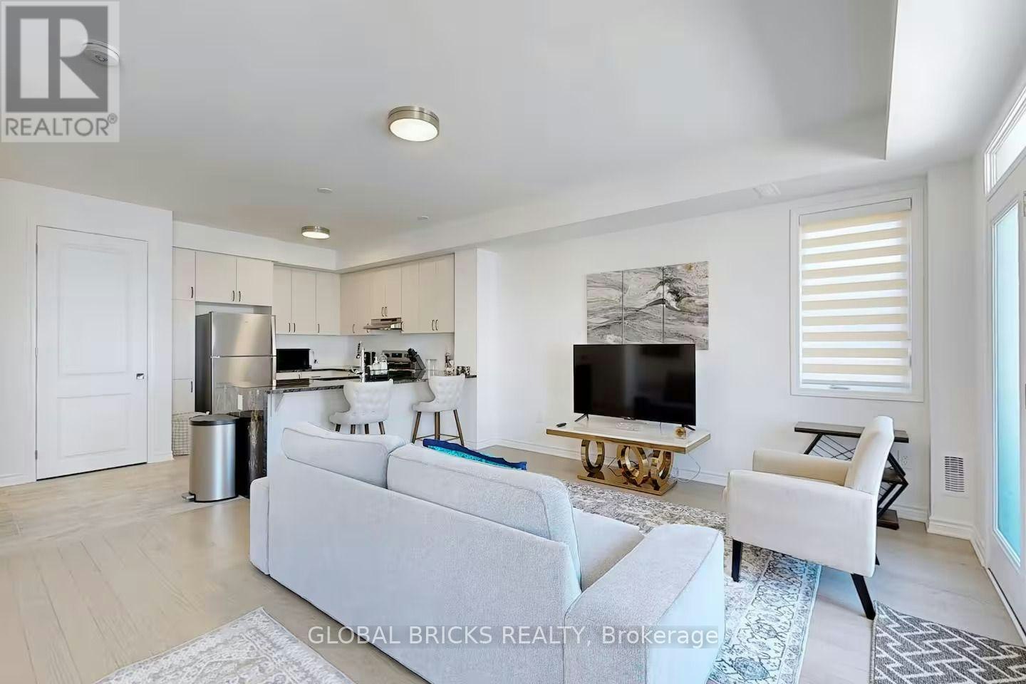 5110 Vetere Street, Mississauga, ON, L5M 2S8 - 2