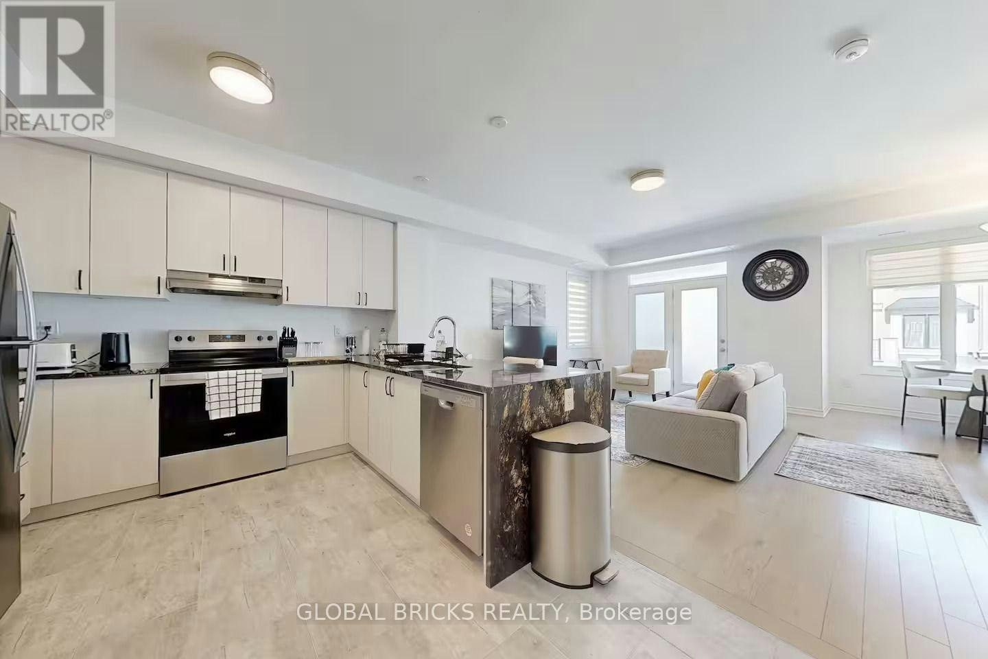 5110 Vetere Street, Mississauga, ON, L5M 2S8 - 5