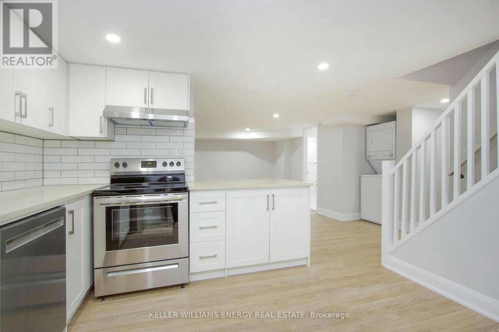 LOWER-574 Olive Avenue, Oshawa, ON, L1H 2R3 - 5