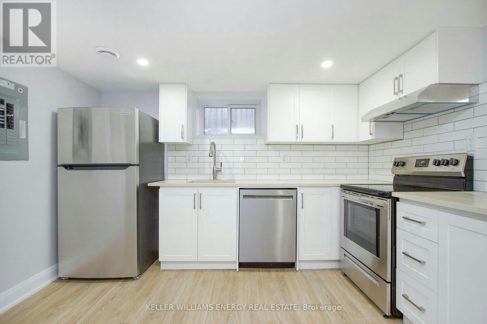 LOWER-574 Olive Avenue, Oshawa, ON, L1H 2R3 - 4