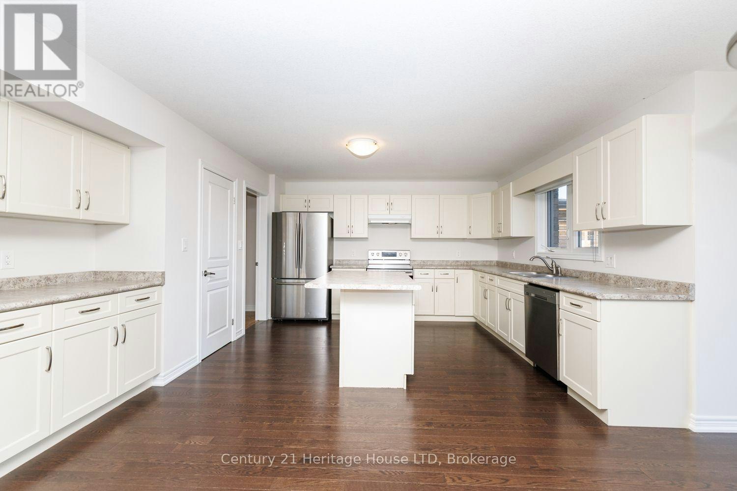 11 Philmori Crescent, Pelham, ON, L0S 1E5 - 12