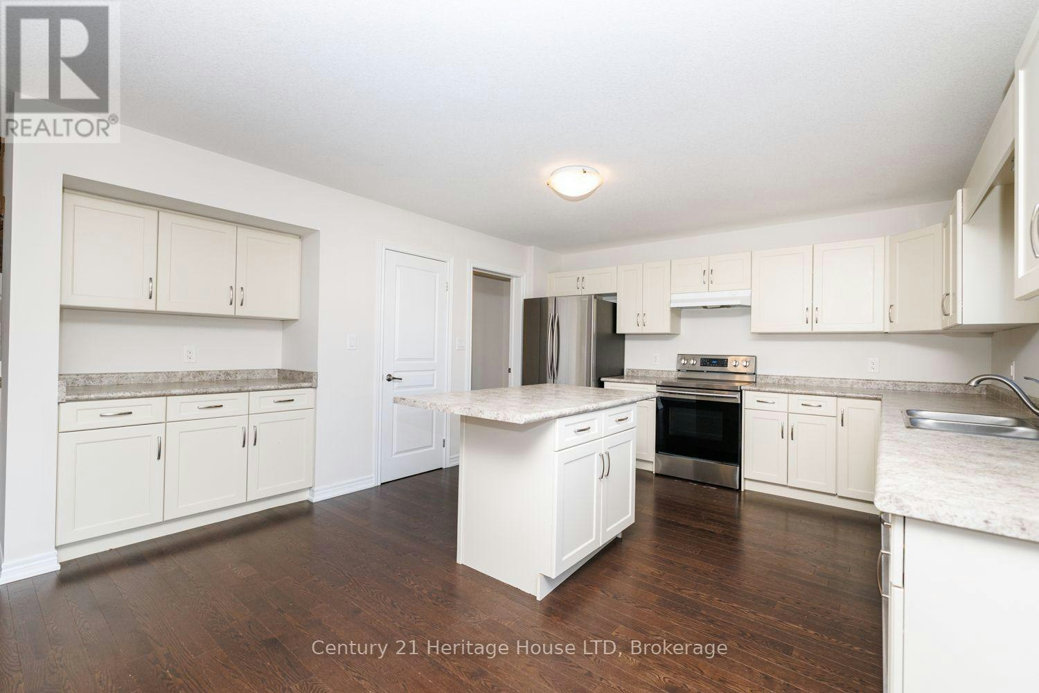 11 Philmori Crescent, Pelham, ON, L0S 1E5 - 13
