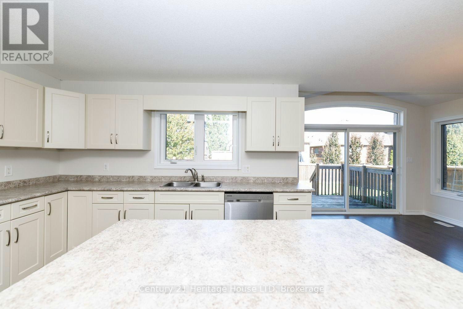 11 Philmori Crescent, Pelham, ON, L0S 1E5 - 15