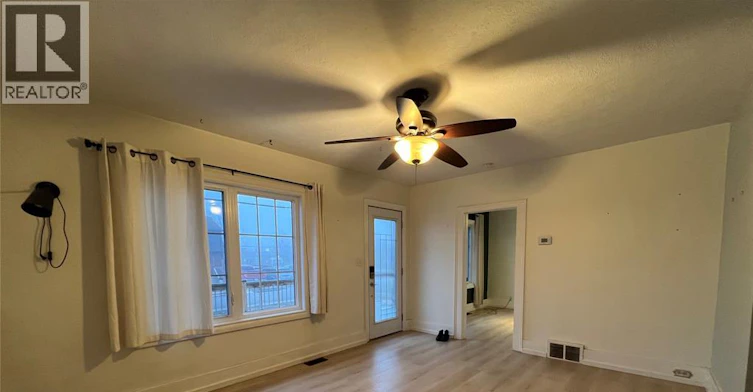 ROOM 1-41 Alexandra, Chatham-Kent, ON, N7M 1X9 - 5