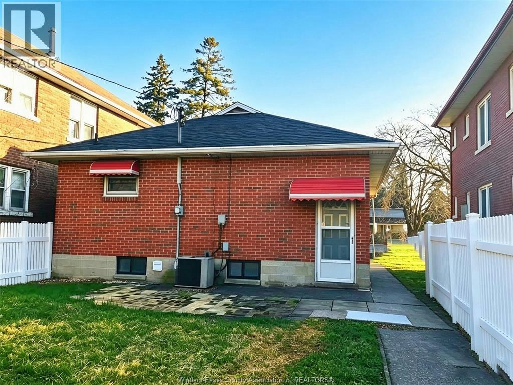 ROOM 1-787 Campbell, Windsor, ON, N9B 2H6 - 7