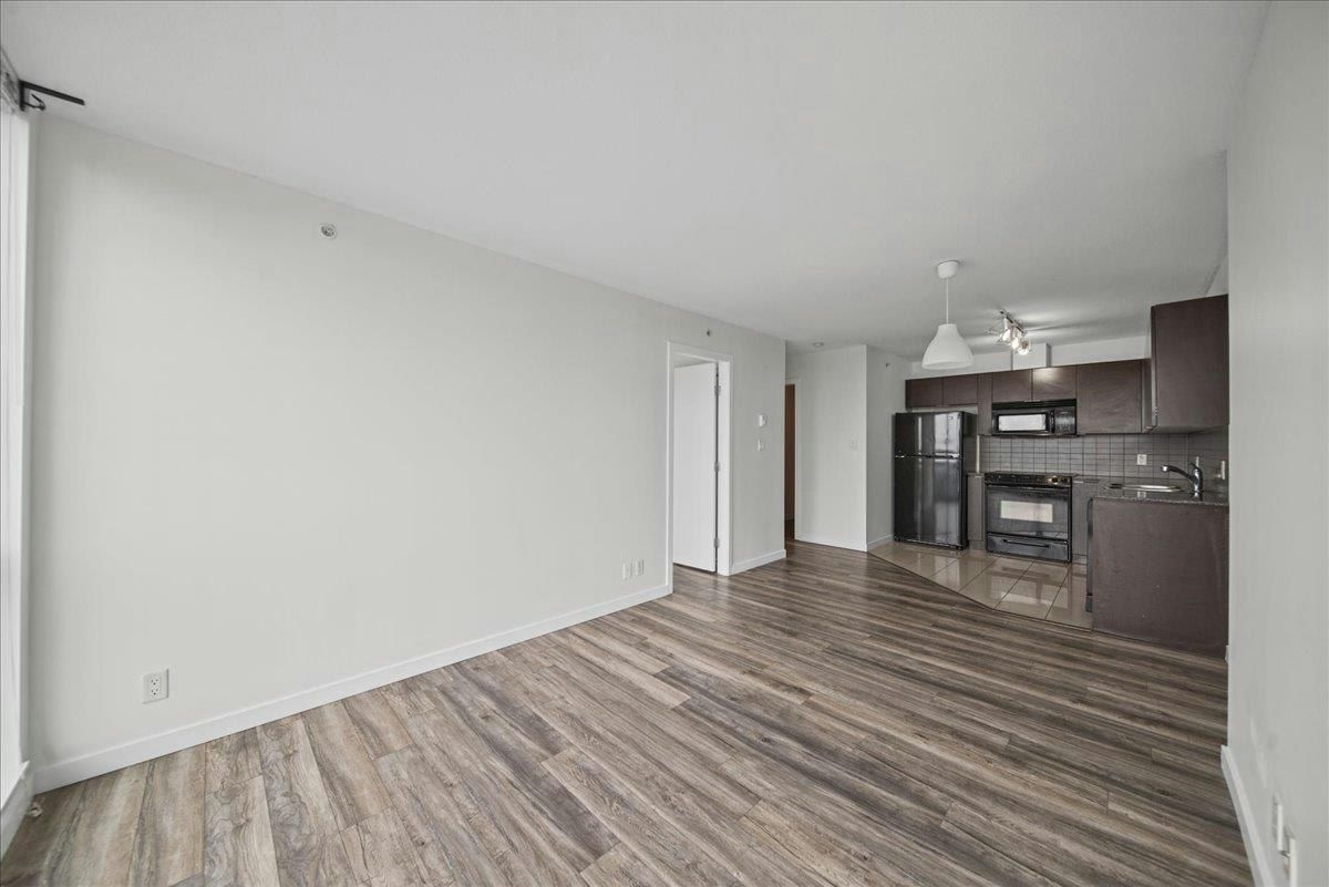 2701-13618 100 Avenue, Surrey, BC, V3T 0A8 - 8