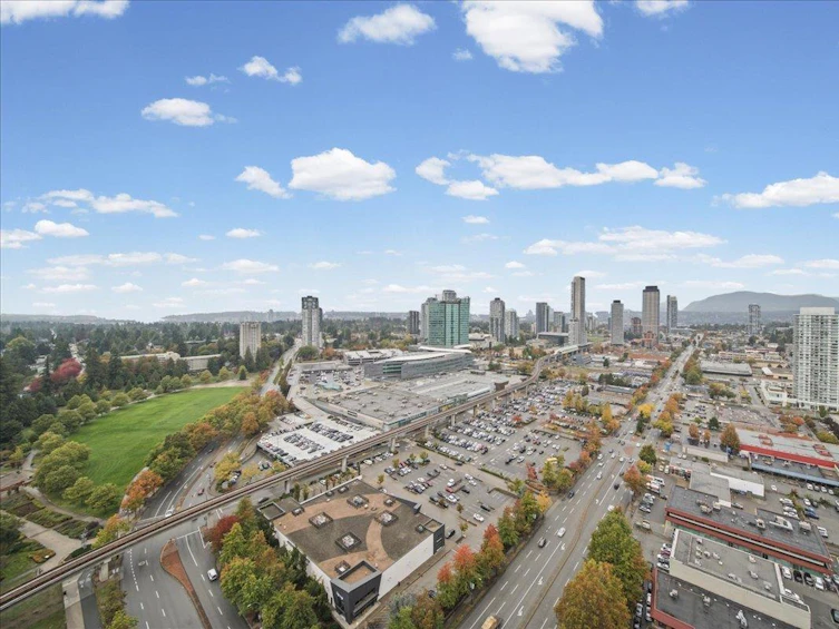 2701-13618 100 Avenue, Surrey, BC, V3T 0A8 - 27