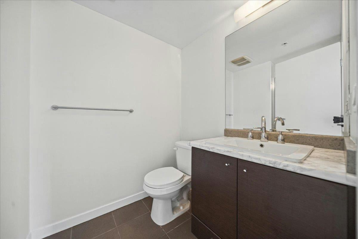 2701-13618 100 Avenue, Surrey, BC, V3T 0A8 - 11