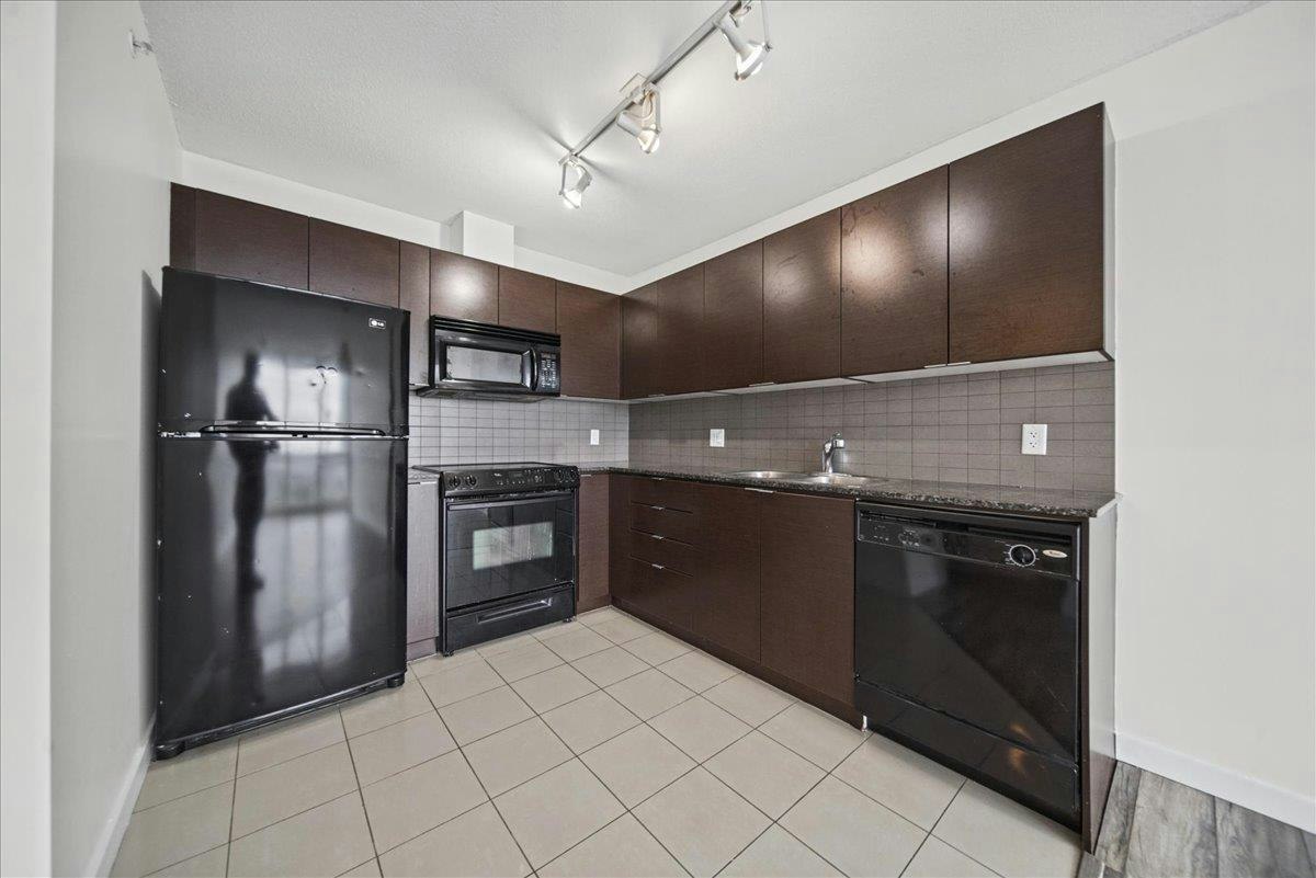 2701-13618 100 Avenue - 3