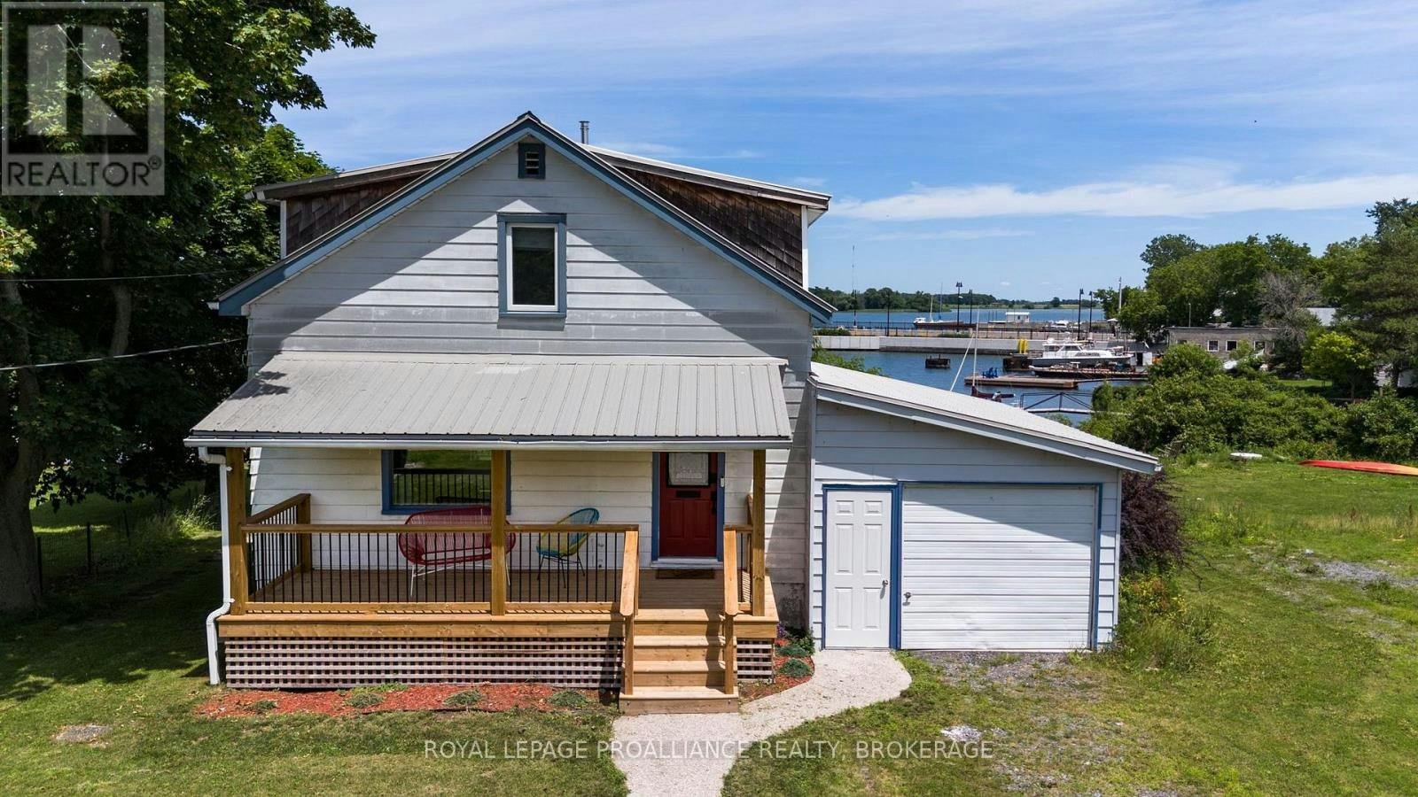 21C 95 Highway, Howe Island, ON, K0H 2Y0