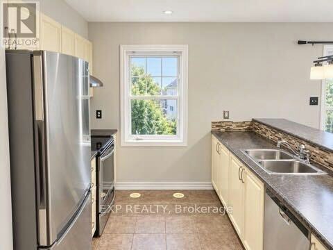 2439 Nutgrove Avenue, Ottawa, ON, K2J 0X4 - 4