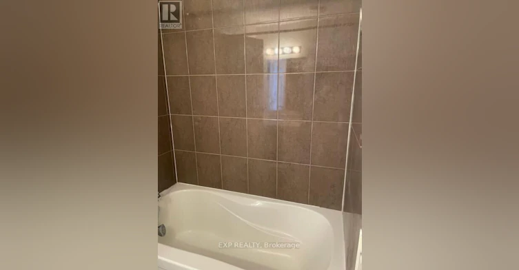 2439 Nutgrove Avenue, Ottawa, ON, K2J 0X4 - 10