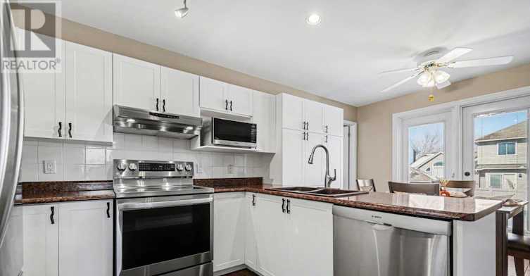 21 Ridge Drive WEST, Ottawa, ON, K2S 1S4 - 10