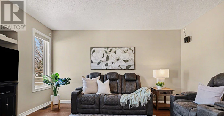 21 Ridge Drive WEST, Ottawa, ON, K2S 1S4 - 14