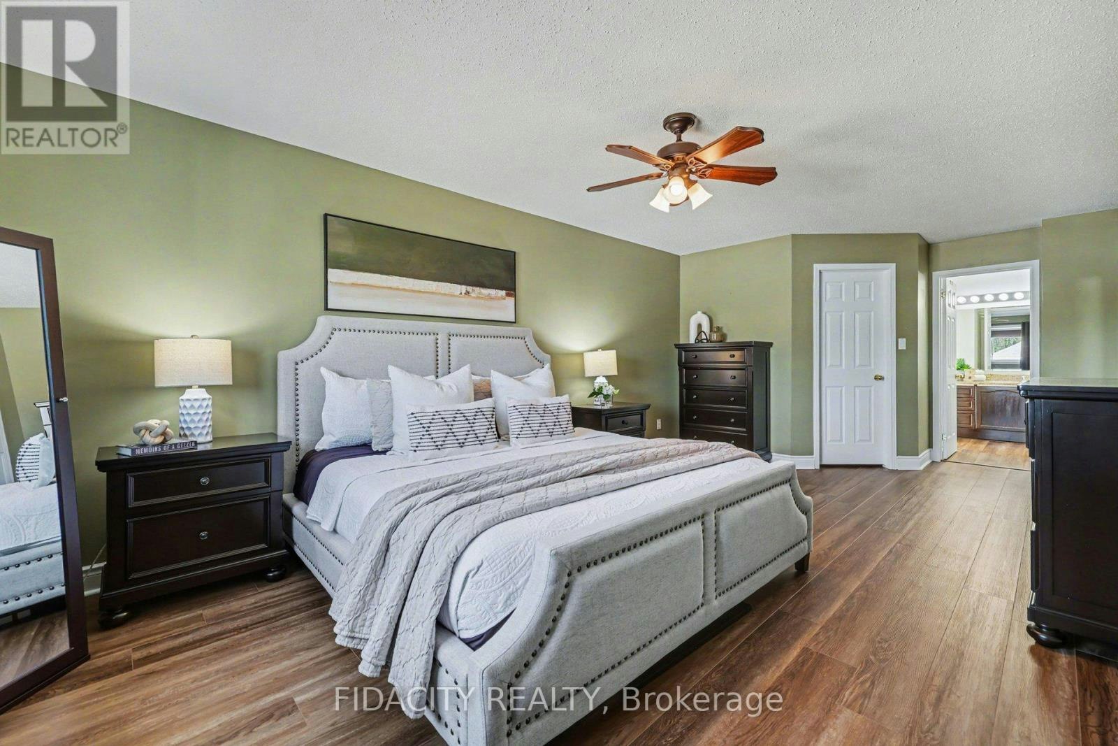 21 Ridge Drive WEST, Ottawa, ON, K2S 1S4 - 21
