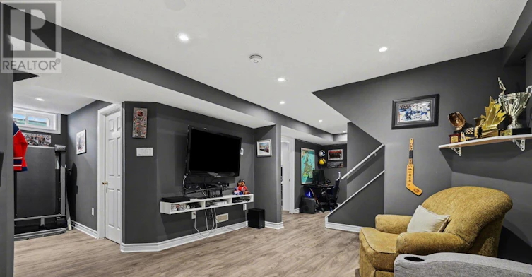 21 Ridge Drive WEST, Ottawa, ON, K2S 1S4 - 27