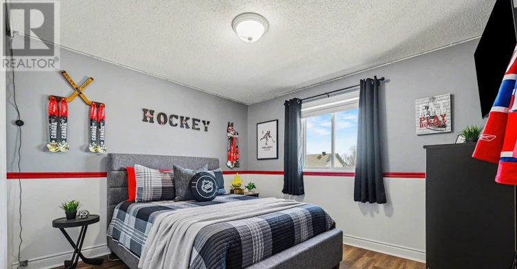 21 Ridge Drive WEST, Ottawa, ON, K2S 1S4 - 24