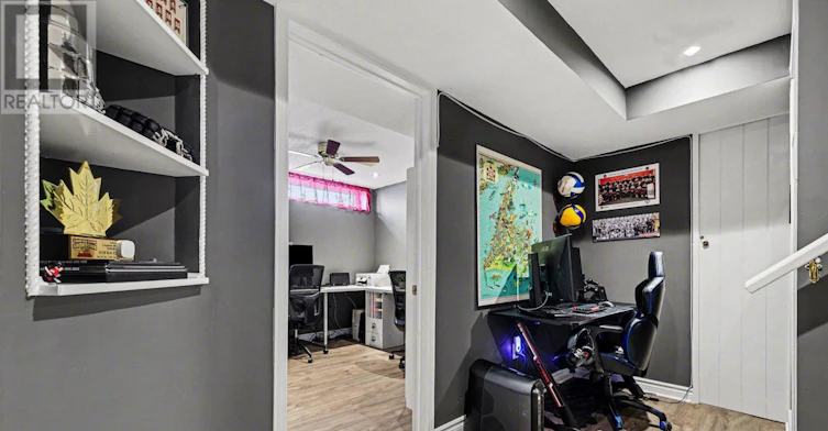 21 Ridge Drive WEST, Ottawa, ON, K2S 1S4 - 30