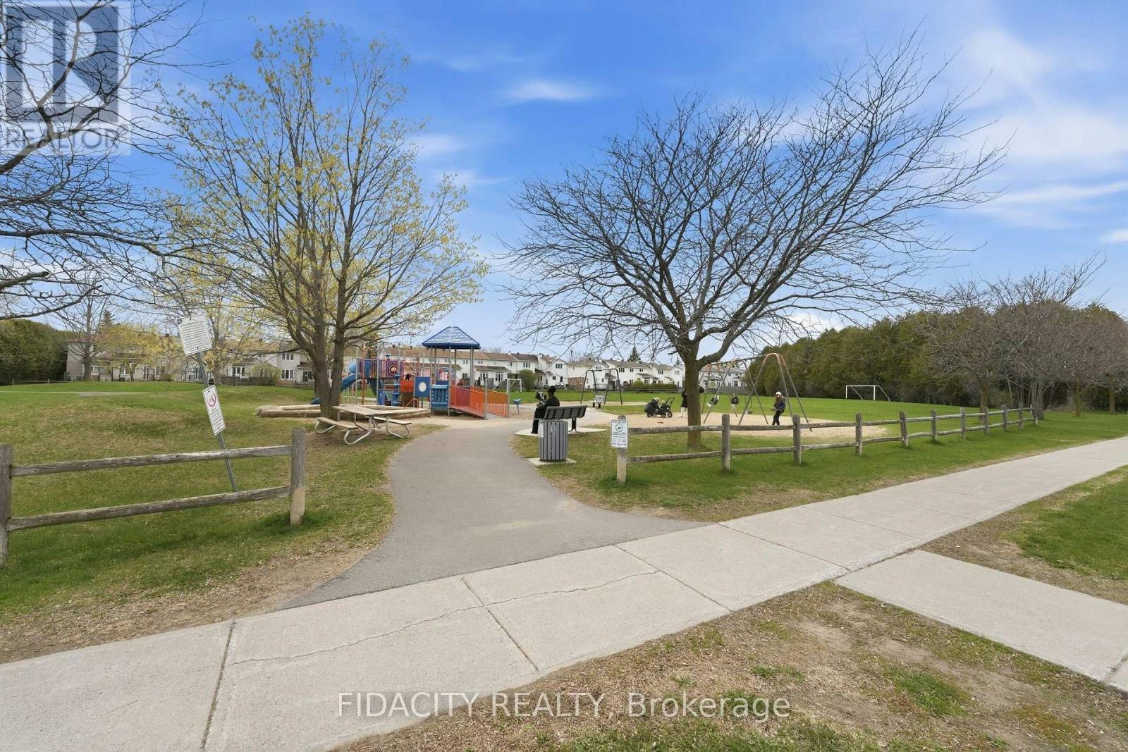21 Ridge Drive WEST, Ottawa, ON, K2S 1S4 - 36