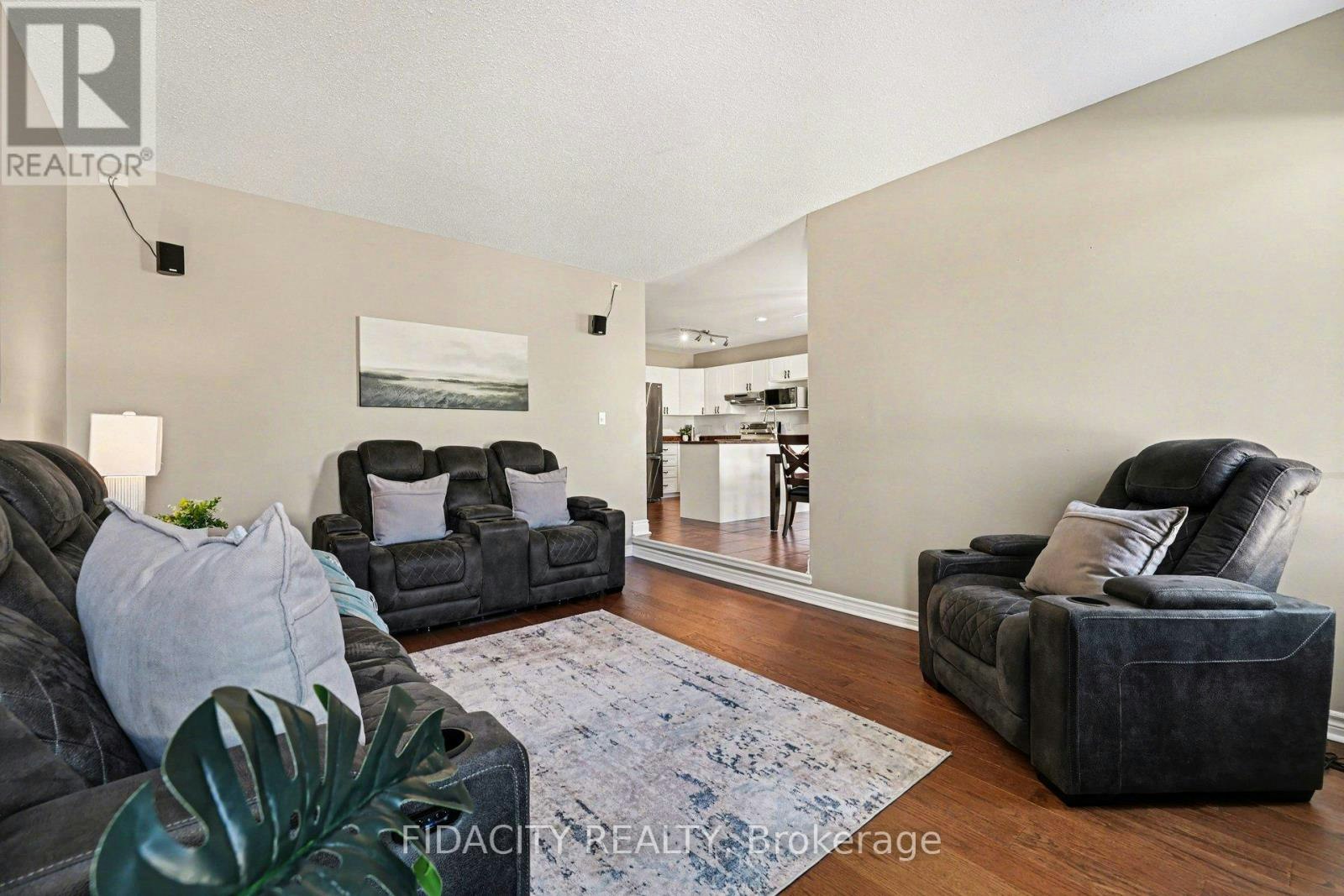 21 Ridge Drive WEST, Ottawa, ON, K2S 1S4 - 16