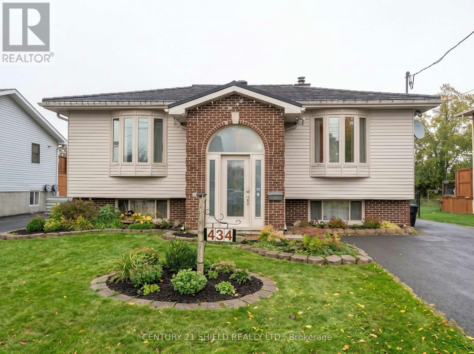 434 Hilbert Avenue, Cornwall, ON, K6K 1H5