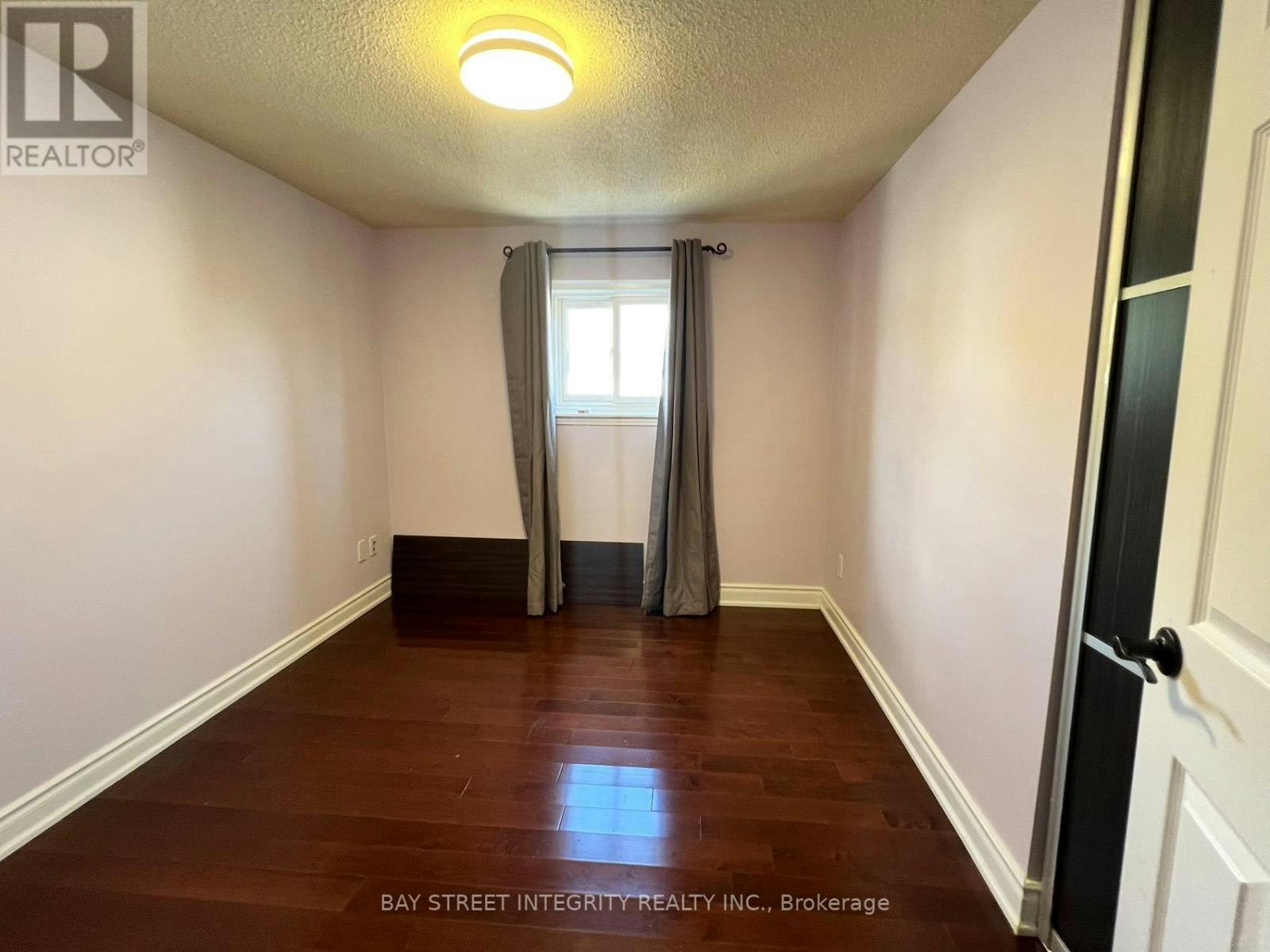 21 Montezuma Trail, Toronto, ON, M1V 1K4 - 14