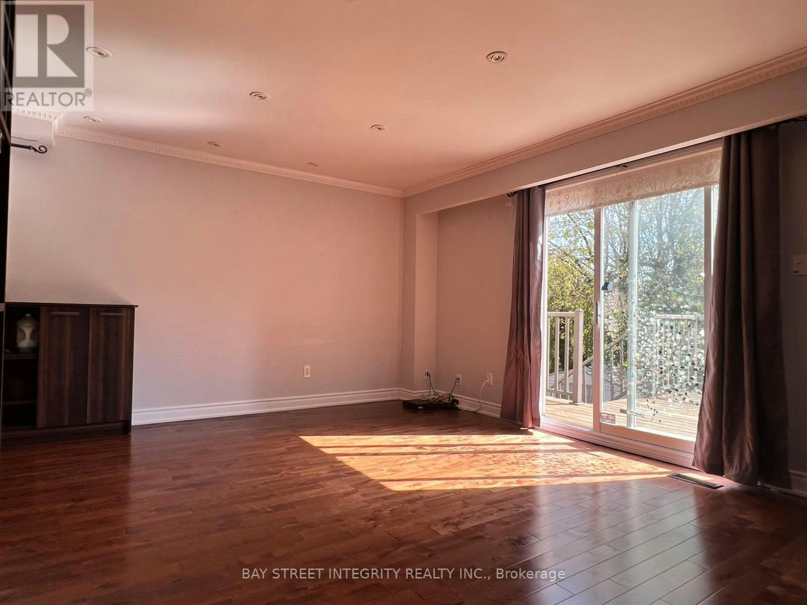 21 Montezuma Trail, Toronto, ON, M1V 1K4 - 7