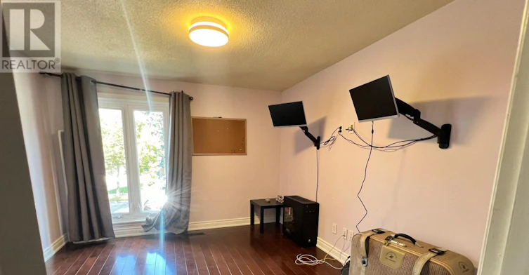 21 Montezuma Trail, Toronto, ON, M1V 1K4 - 15