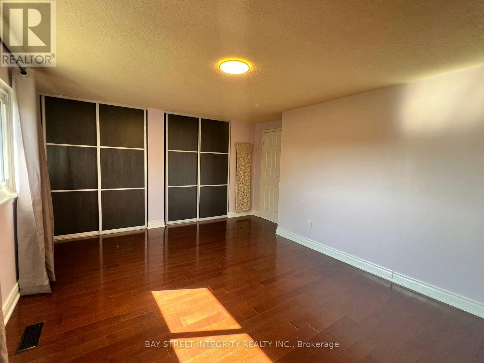 21 Montezuma Trail, Toronto, ON, M1V 1K4 - 11