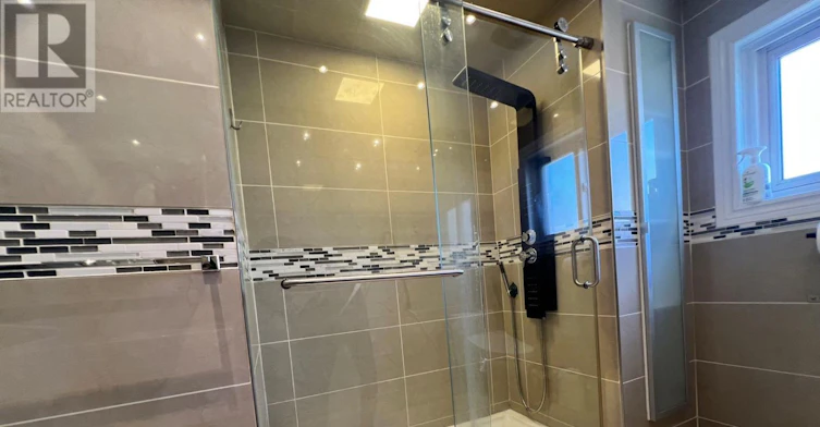 21 Montezuma Trail, Toronto, ON, M1V 1K4 - 9