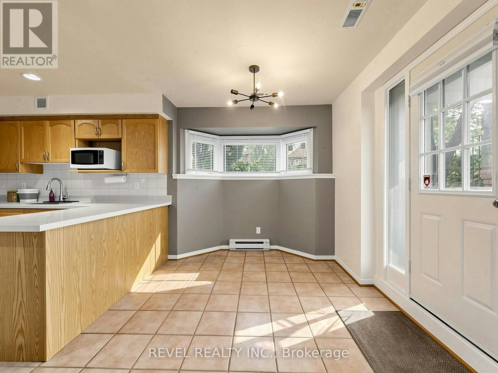 LOWER-831 Regal Crescent, Pickering, ON, L1X 2P8 - 6