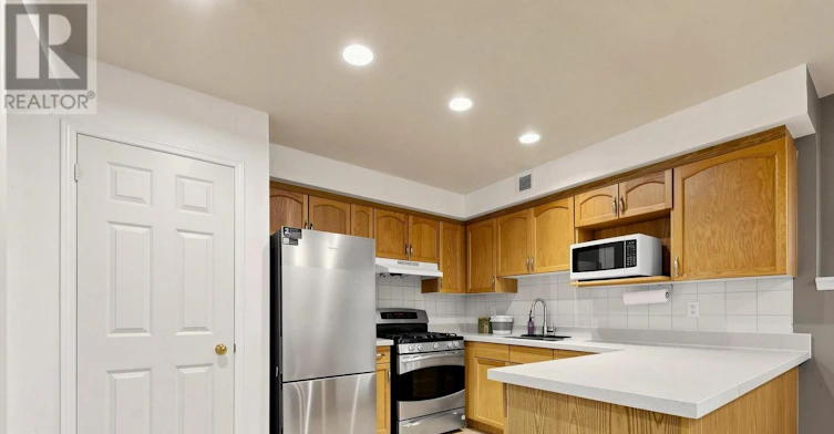 LOWER-831 Regal Crescent, Pickering, ON, L1X 2P8 - 10