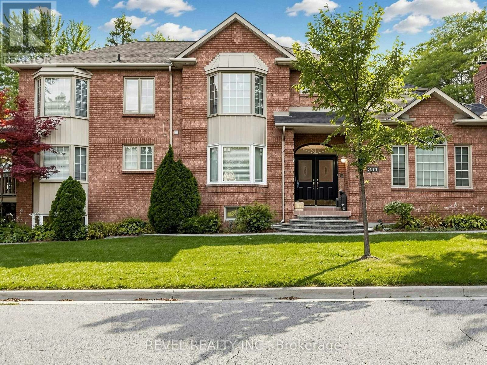 LOWER-831 Regal Crescent, Pickering, ON, L1X 2P8