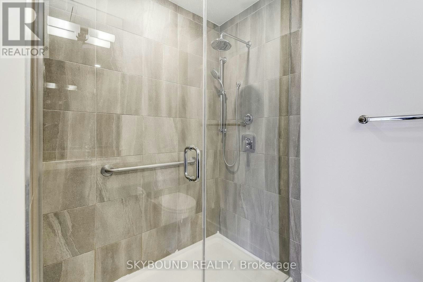 312-210 Sabina Drive, Oakville, ON, L6H 0W6 - 11
