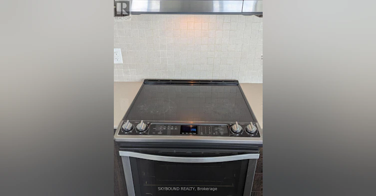 312-210 Sabina Drive, Oakville, ON, L6H 0W6 - 9