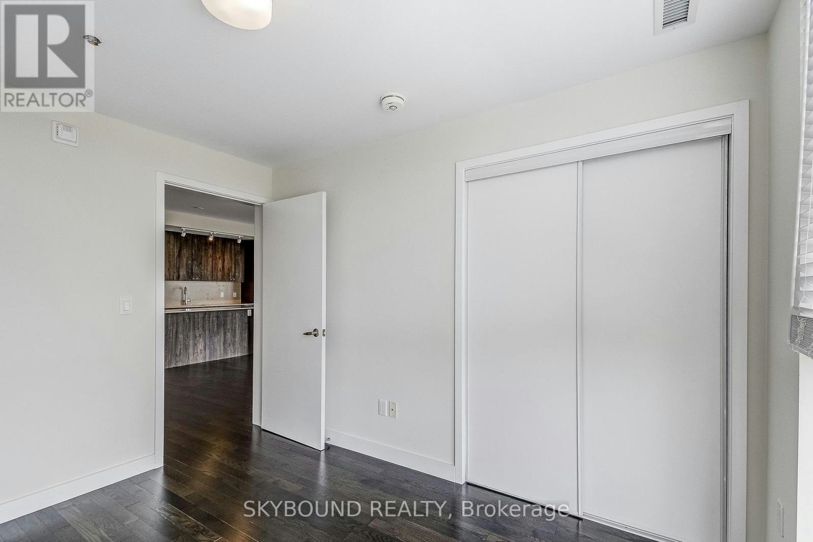 312-210 Sabina Drive, Oakville, ON, L6H 0W6 - 16