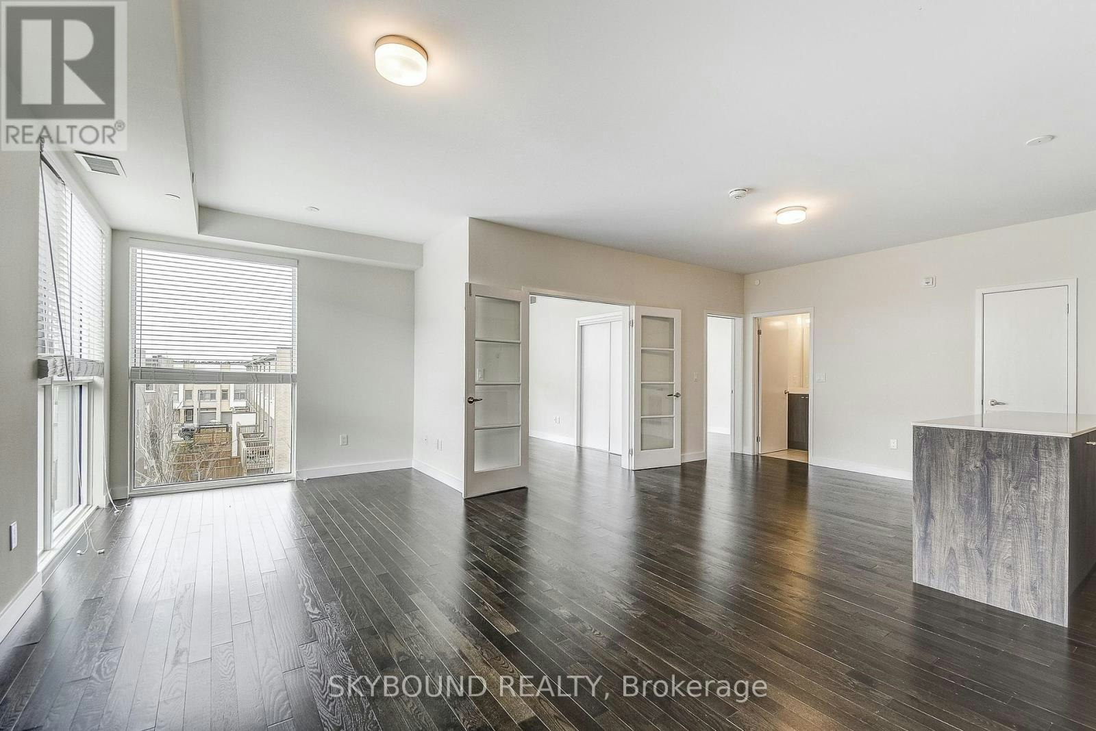 312-210 Sabina Drive, Oakville, ON, L6H 0W6 5