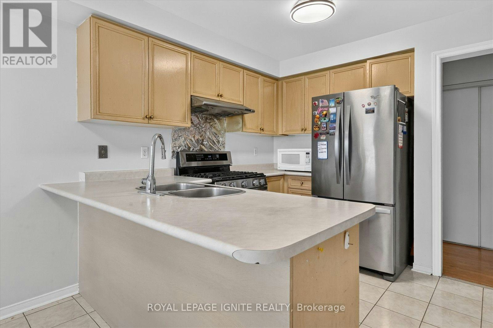 51-2 Sir Lou Drive, Brampton, ON, L6Y 5A8 - 12