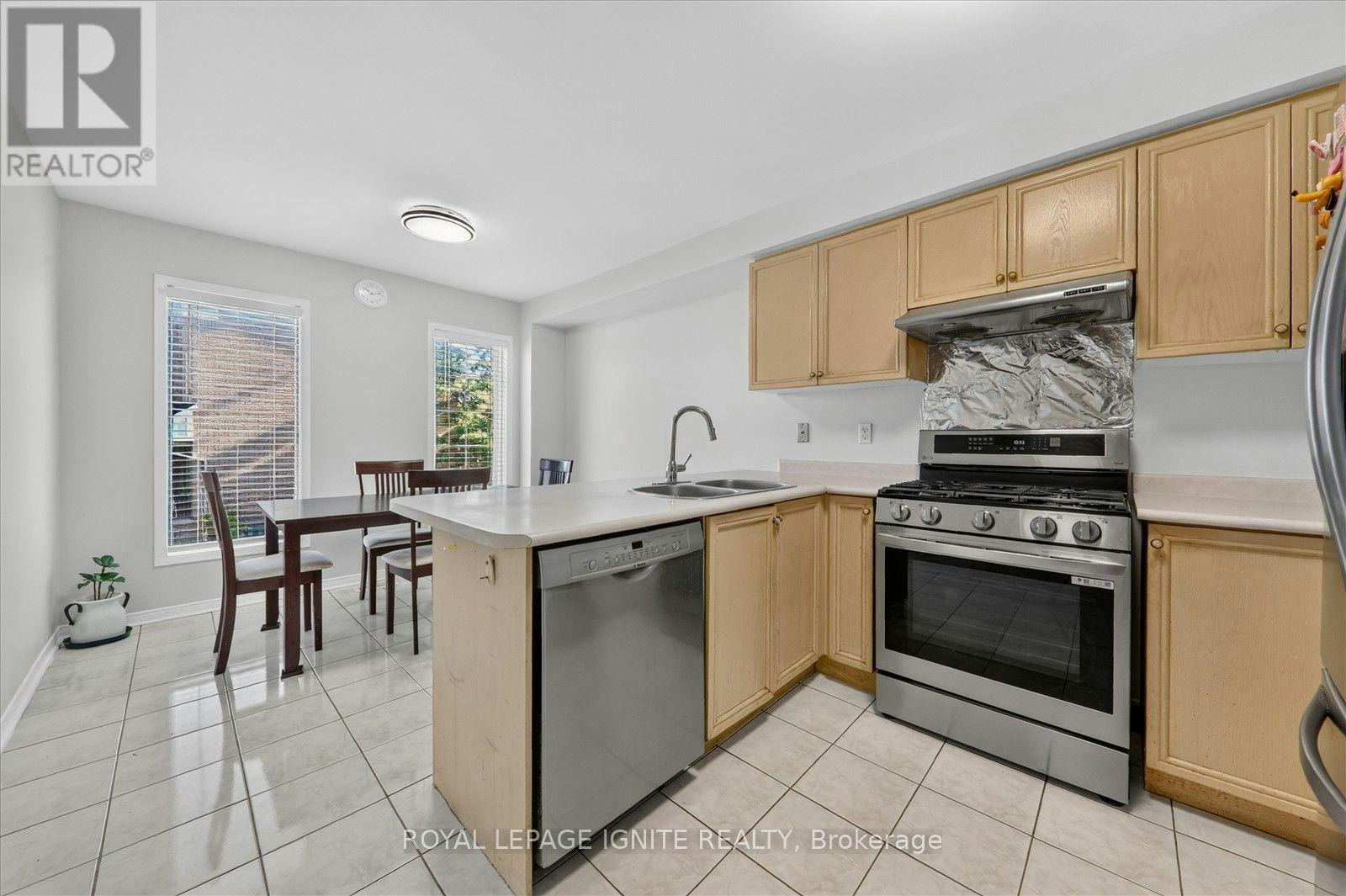 51-2 Sir Lou Drive, Brampton, ON, L6Y 5A8 - 10