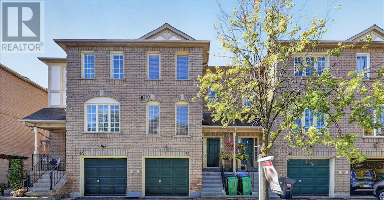 51-2 Sir Lou Drive, Brampton, ON, L6Y 5A8