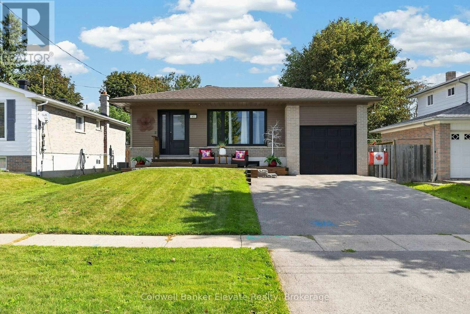 45 Faludon Drive, Halton Hills, ON, L7G 1H8