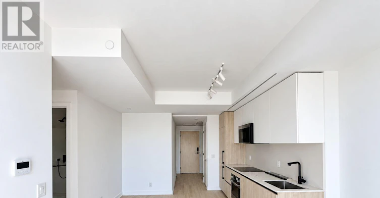 308-699 Sheppard Avenue E, Toronto, ON, M2K 0J5 - 2