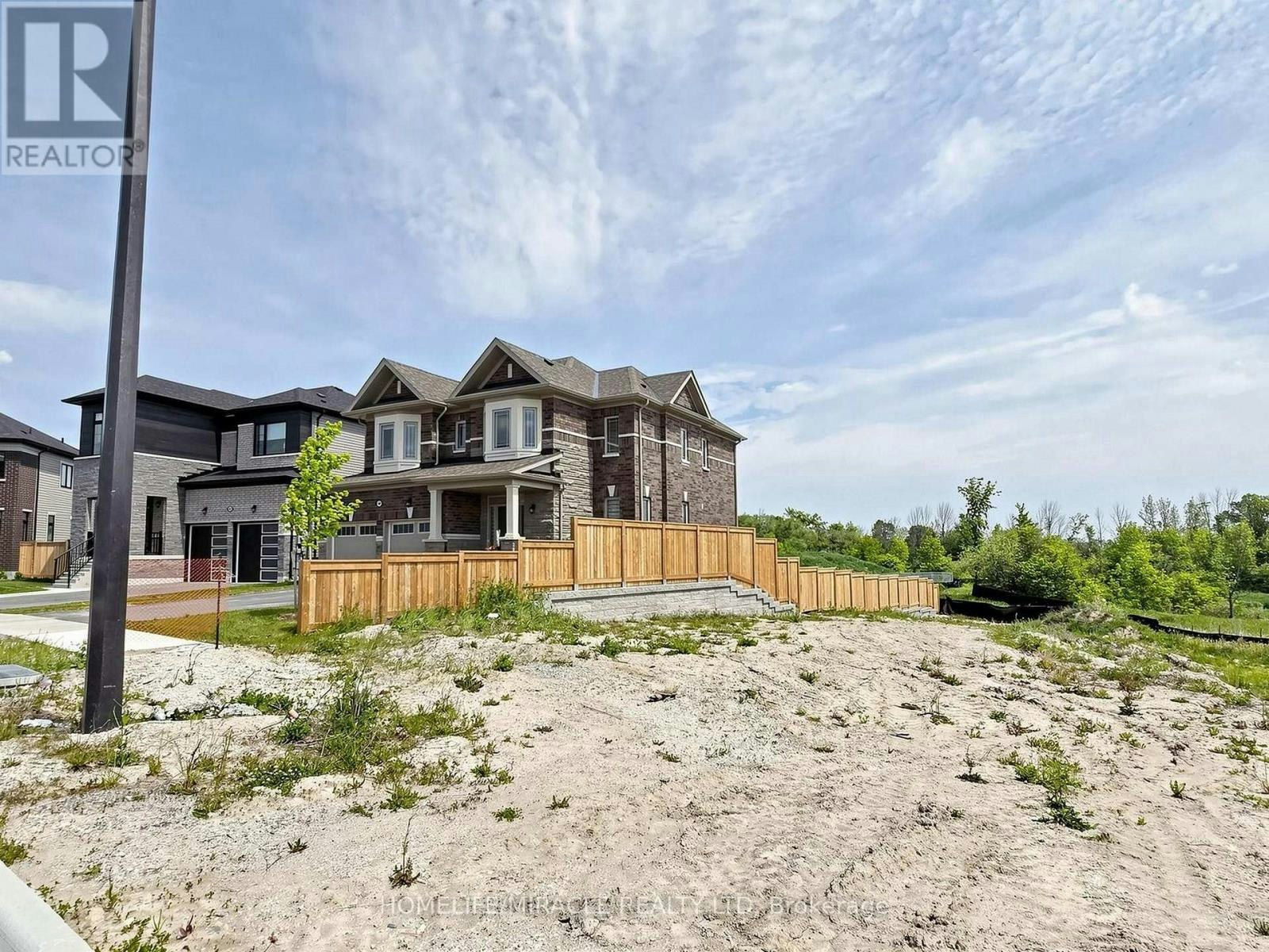 60 Season Crescent, Wasaga Beach, ON, L9Z 0M4 - 2