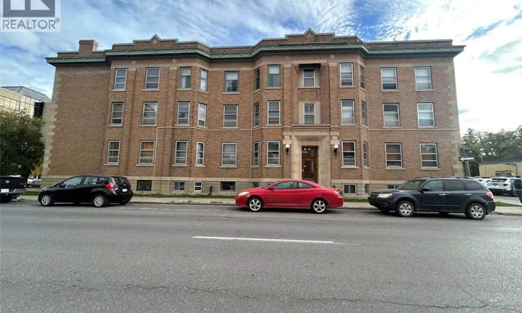 24-2201 14th Avenue